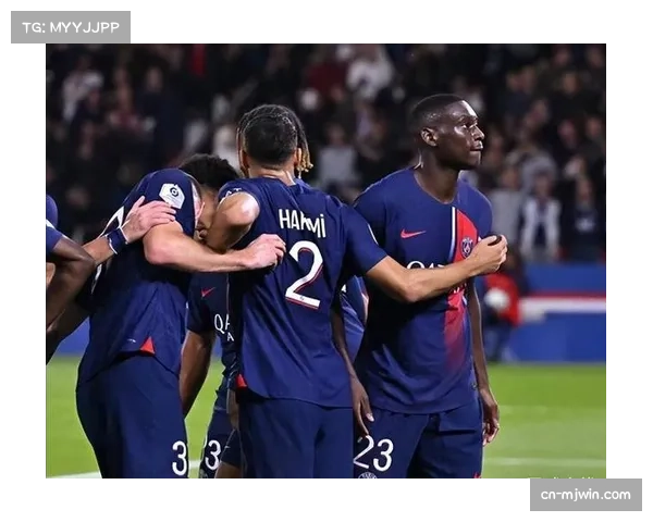 贡萨洛拉莫斯传射建功，巴黎锋线新组合渐入佳境